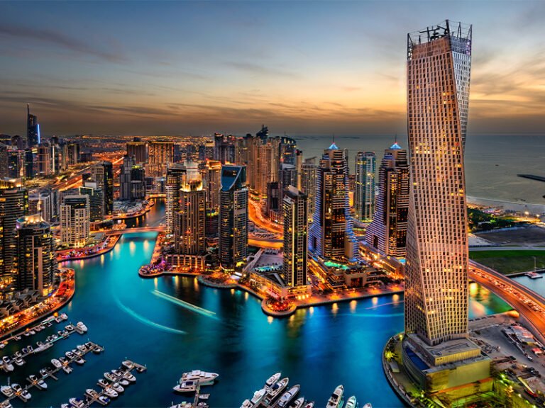 مزایا و معایب زندگی در دبی 2024